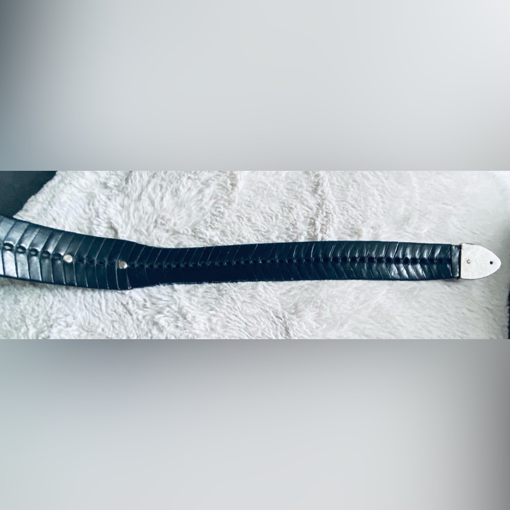 Woven Black Leather Belt with Large Silver Concho Accents Shnazi Buckle & Tip - Picture 11 of 14